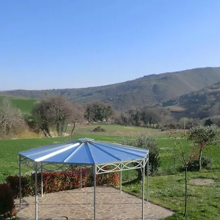 Casalcelso Con Giardino *